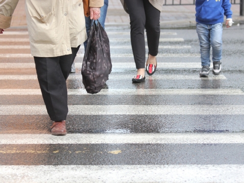 Benešov: Policie hledá řidičku, která měla účast na dopravní nehodě s chodkyní