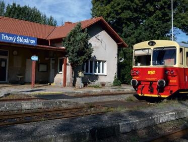 Vrací se letní víkendový provoz vlaků na trati Vlašim - Trhový Štěpánov