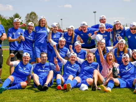Vlašim: Ženský fotbalový tým zakončil sezonu bez jediné porážky