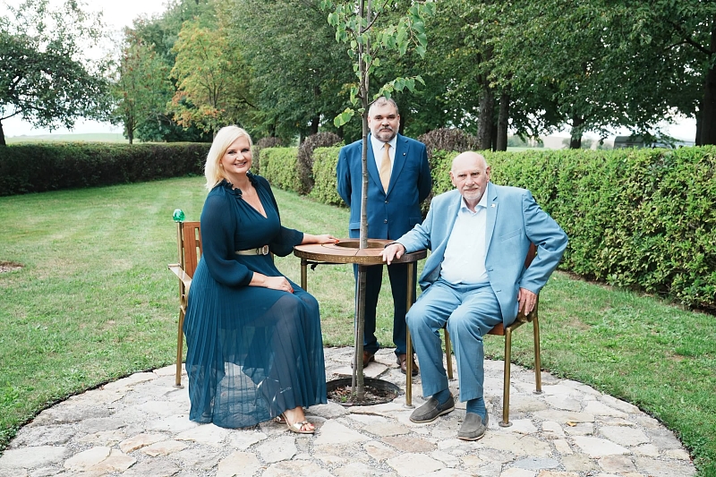 Petra Pecková, Jiří Sternberg, Pavel Rychetský